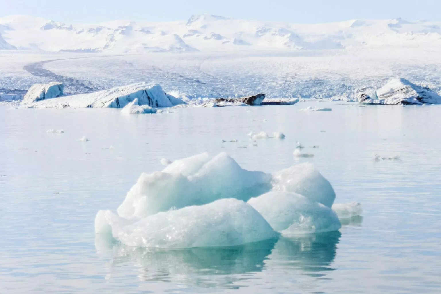 Schmelzender Gletscher wegen von Klimawandel
